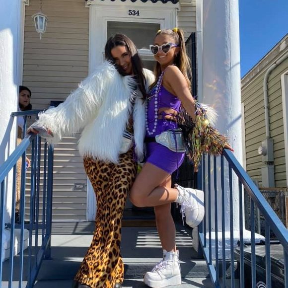 Meet your Posher, Paige - Picture 1 of 1